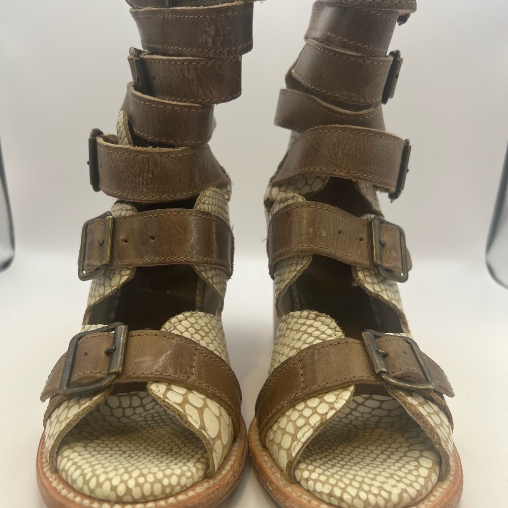Freebird Bond sandals